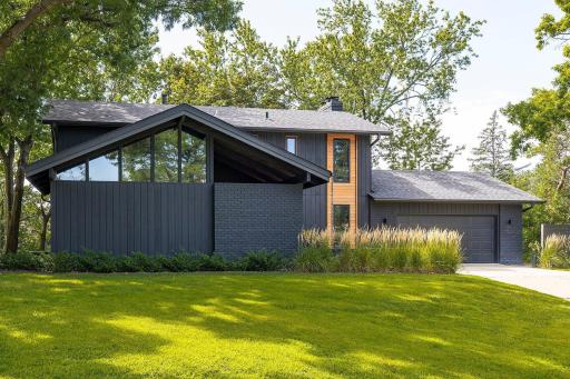 6827 Kingston Circle N, Minneapolis, MN 55427