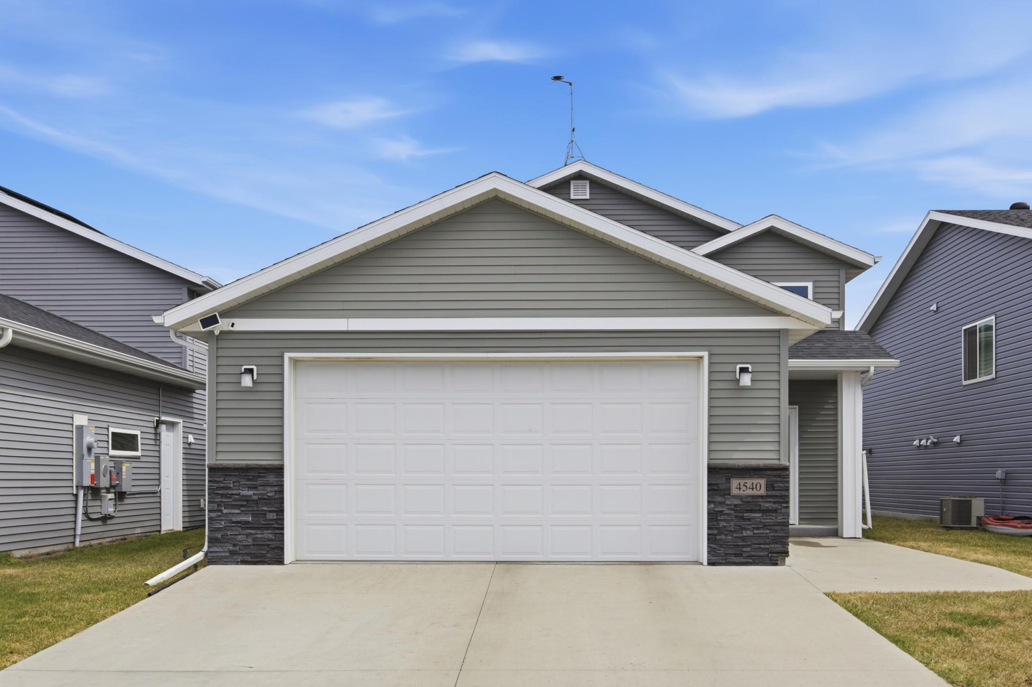 4540 18th Street S, Moorhead, MN 56560