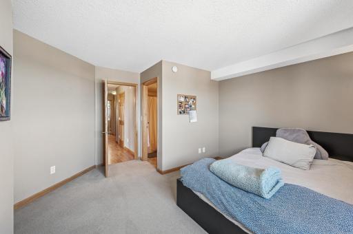 78 10th St E #2901 8.jpg