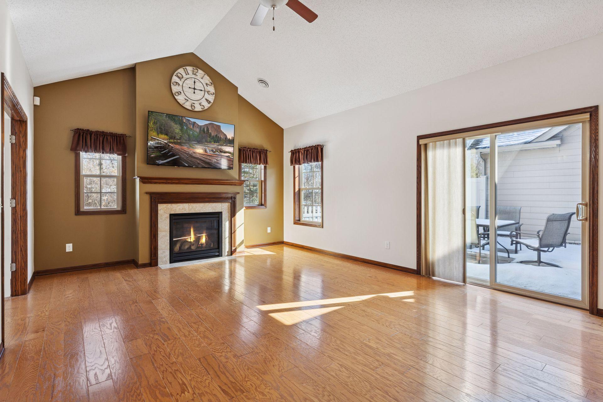 24098 Rivers Edge Road - Spacecrafting - 0005.jpg