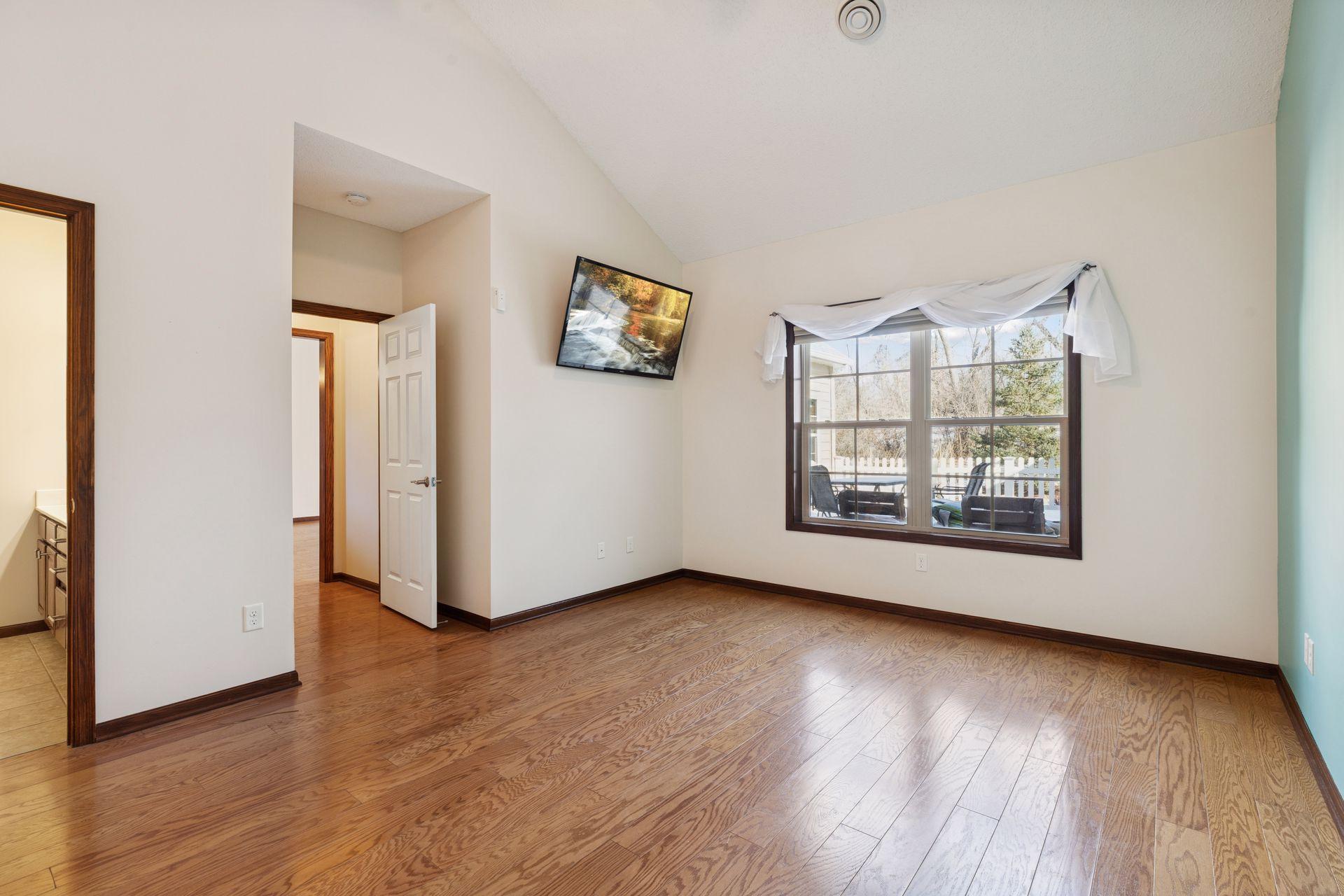 24098 Rivers Edge Road - Spacecrafting - 0024.jpg