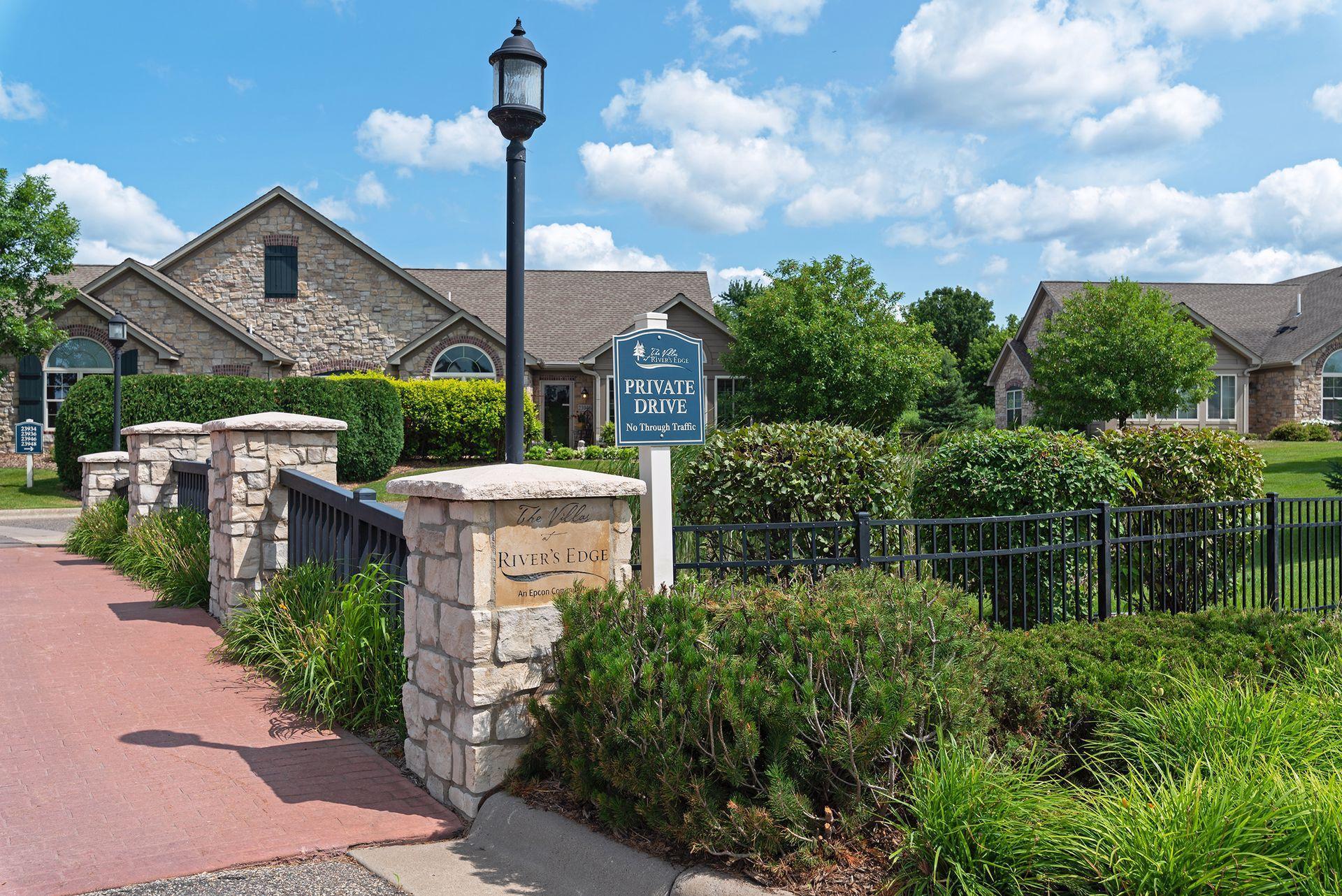 24098 Rivers Edge Road - Spacecrafting - 0047.jpg