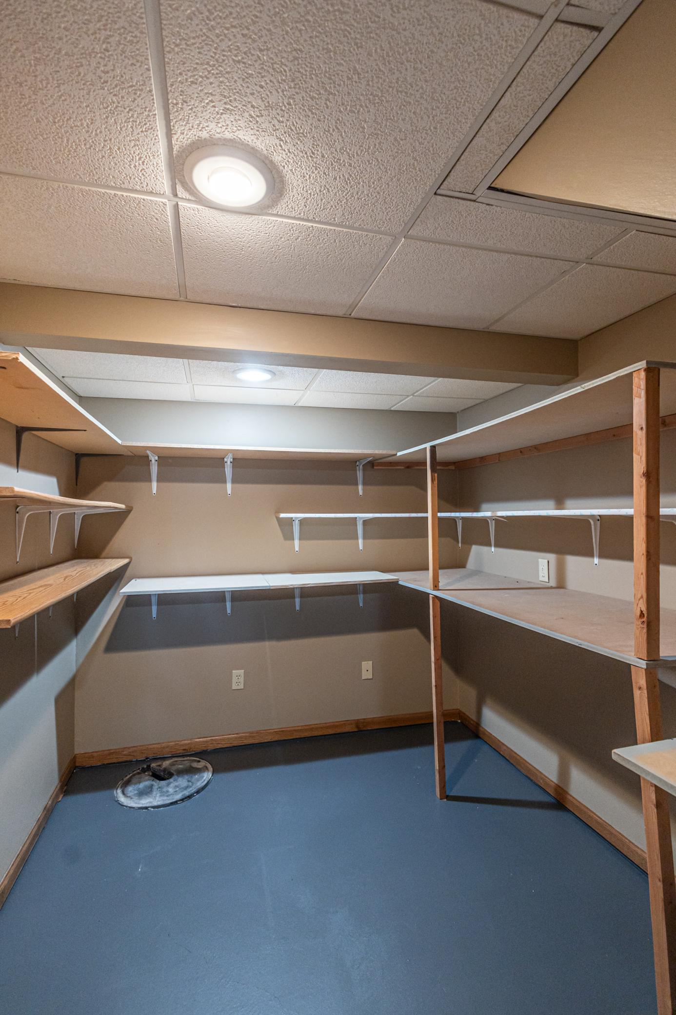 Large storage area on fourth level