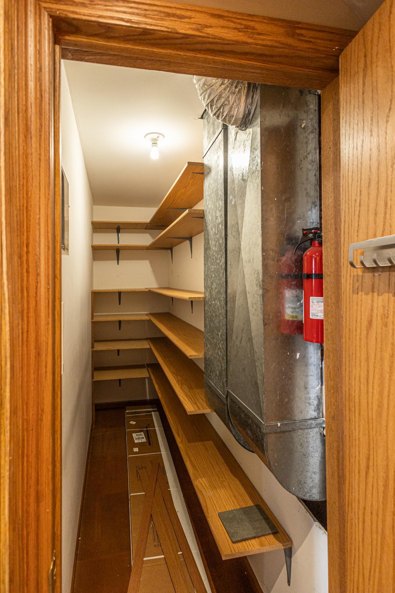 Extra storage on third level