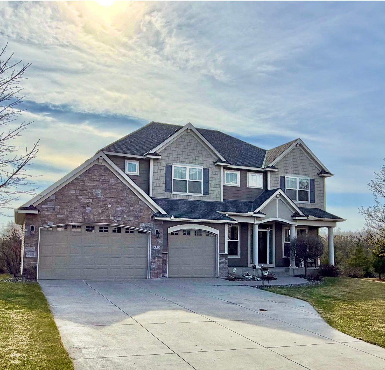 Welcome to 359 Riverside Circle!