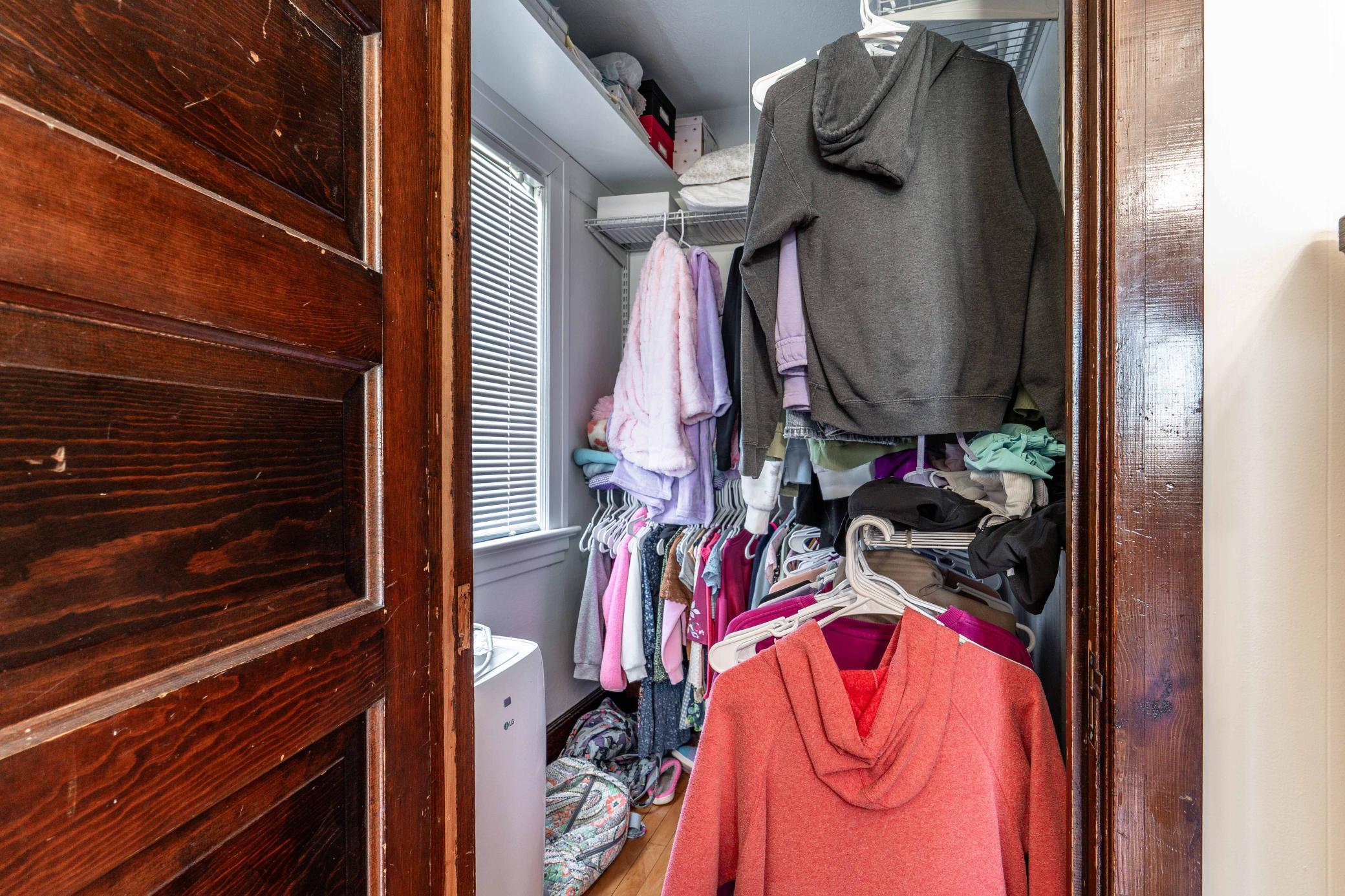 Walk in closet