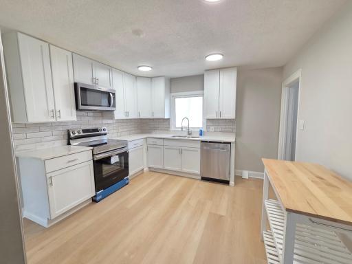 712 Maple Street W, Stillwater, MN 55082