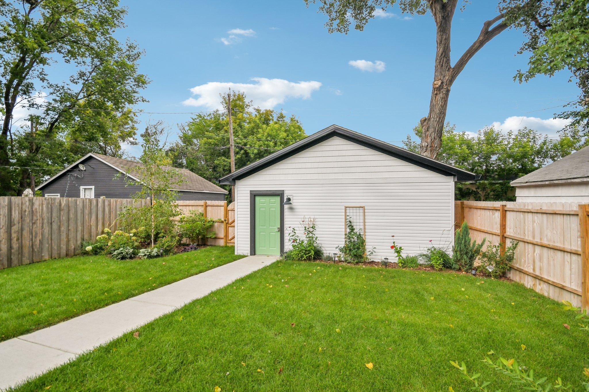 59-web-or-mls-Carroll Ave-S0409-059.jpg