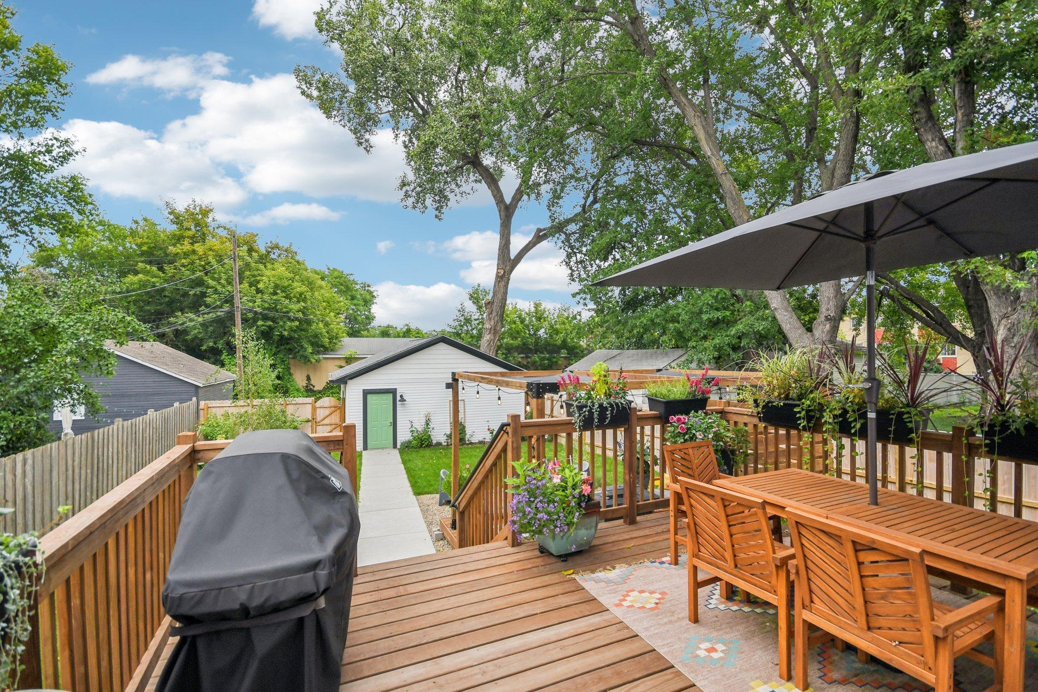 52-web-or-mls-Carroll Ave-S0409-052.jpg