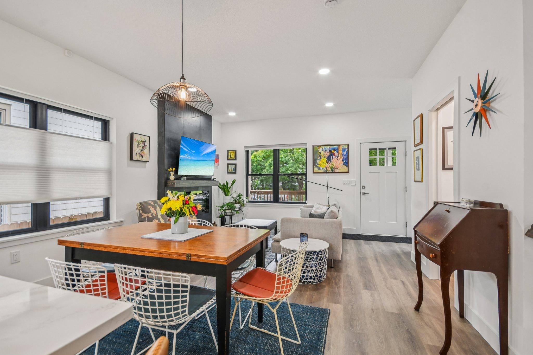6-web-or-mls-Carroll Ave-S0409-006.jpg