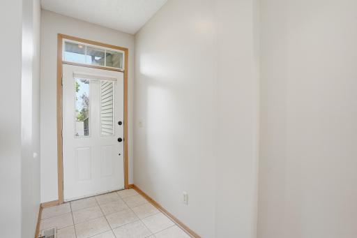 5792 Prairie Ridge Drive, 182, Shoreview, MN 55126