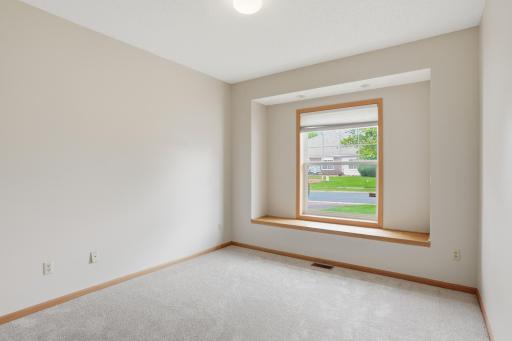 5792 Prairie Ridge Drive, 182, Shoreview, MN 55126