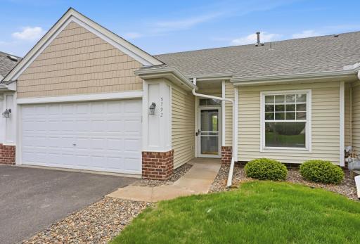 5792 Prairie Ridge Drive, 182, Shoreview, MN 55126