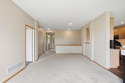 5792 Prairie Ridge Drive, 182, Shoreview, MN 55126
