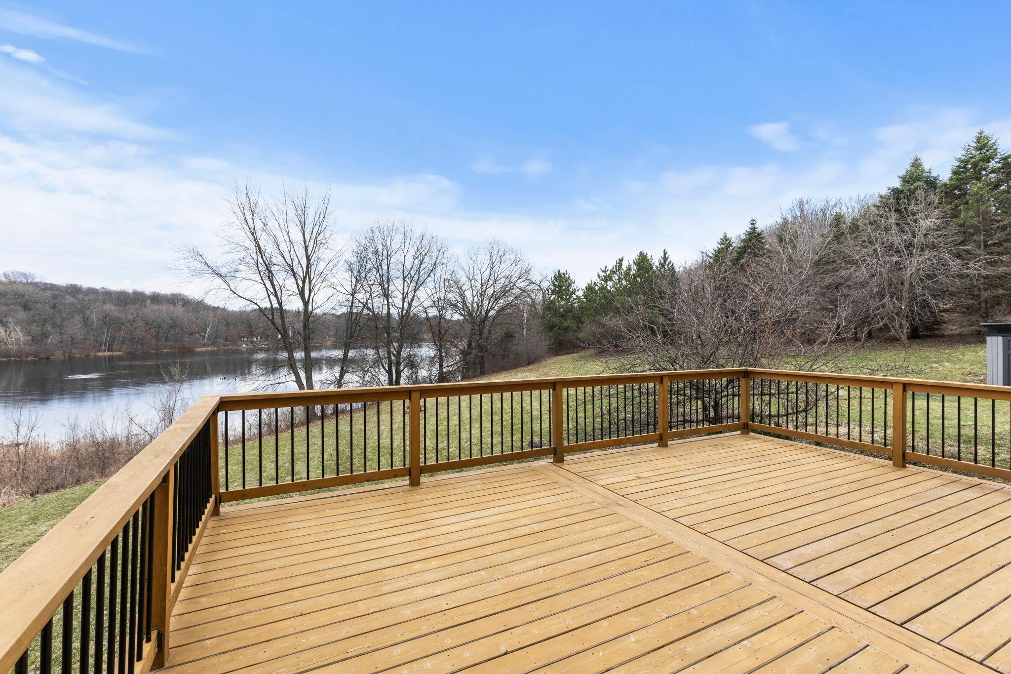 lake view 1080 82nd st E.jpg