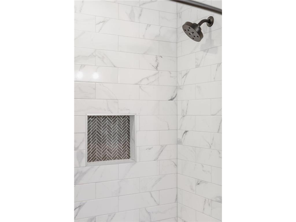 Primary glass surround shower
