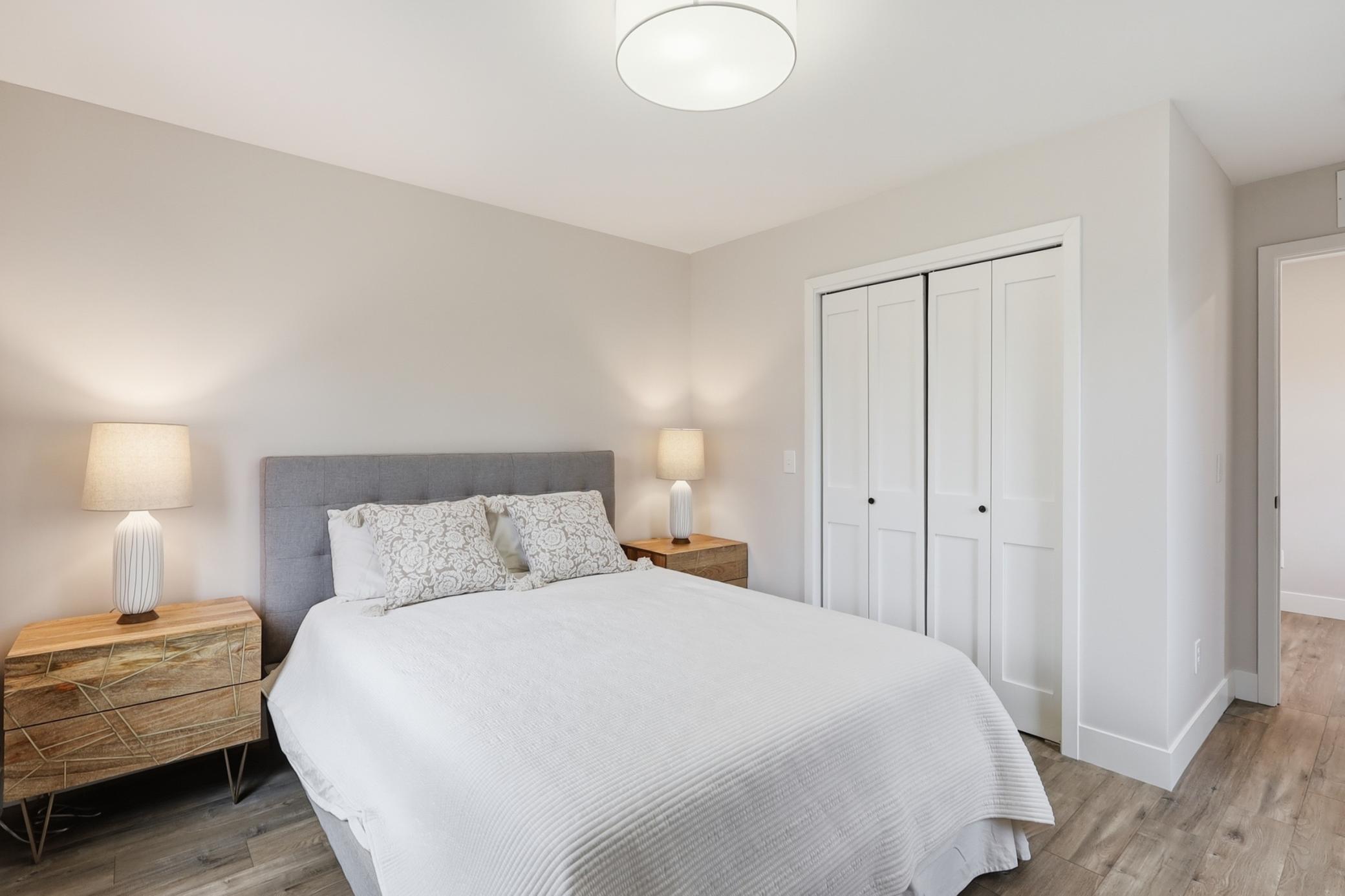 Upper level 2nd bedroom