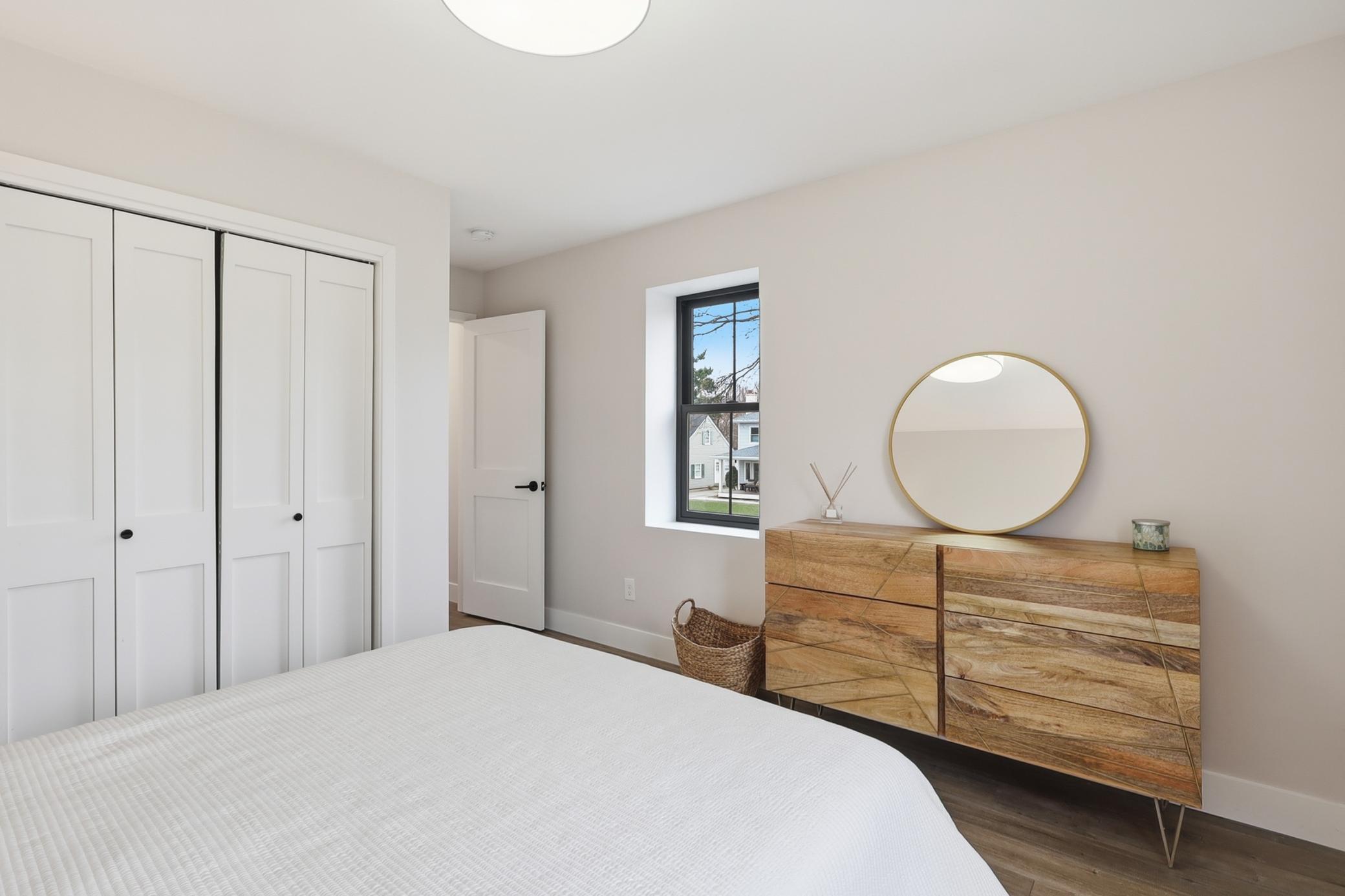 Upper level 2nd bedroom