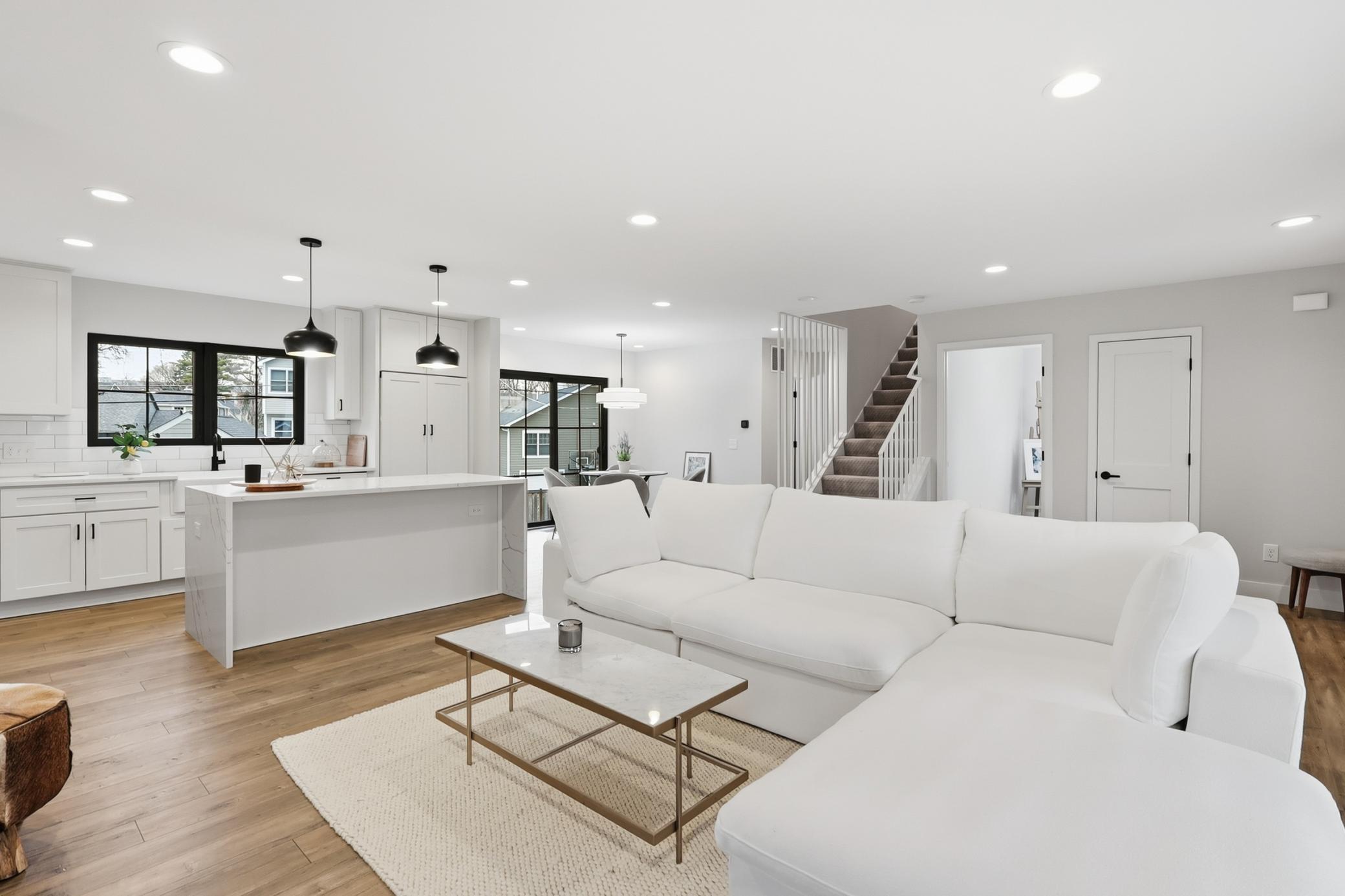 Livingroom-contemporary and comfortable