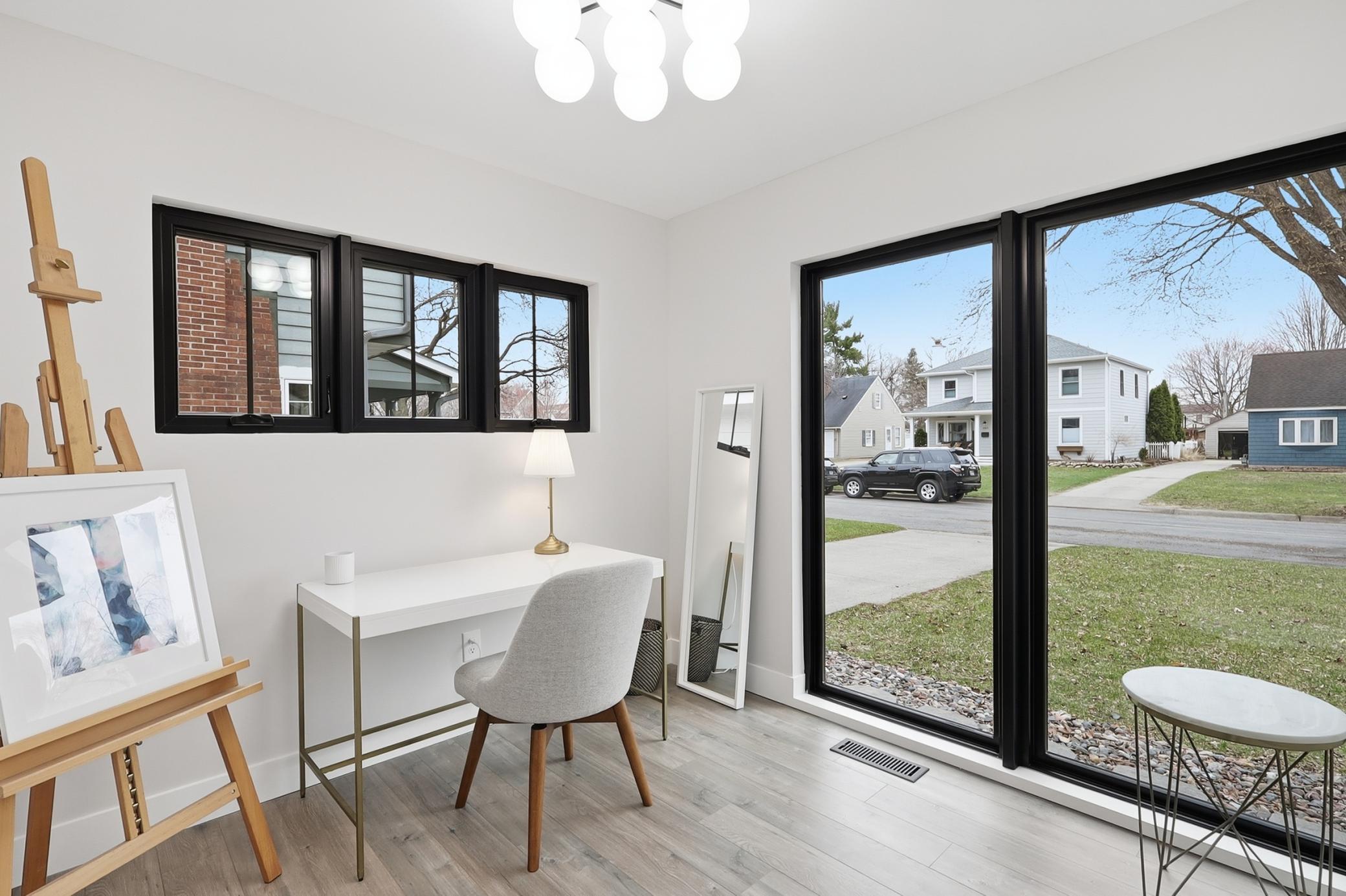5th bedroom/office