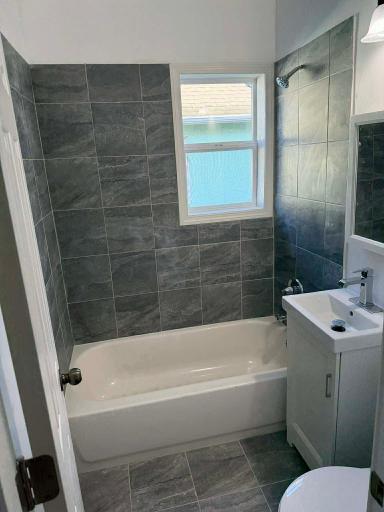 351 Maryland Avenue E, Saint Paul, MN 55130