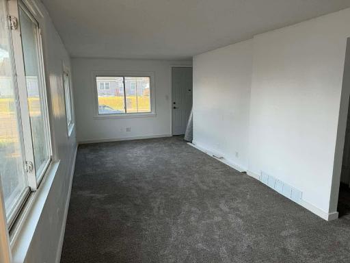 351 Maryland Avenue E, Saint Paul, MN 55130