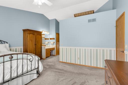 2716 River Woods Lane, Burnsville, MN 55337