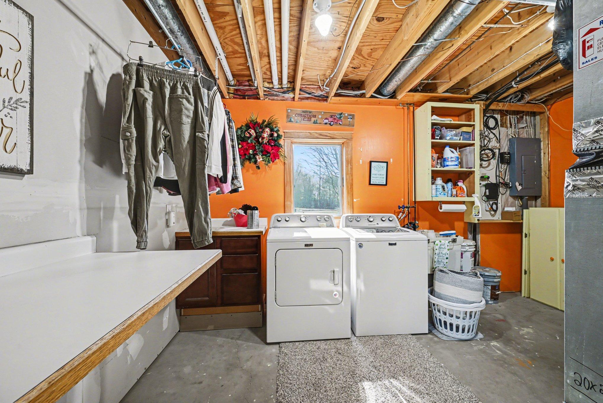 Laundry utility room