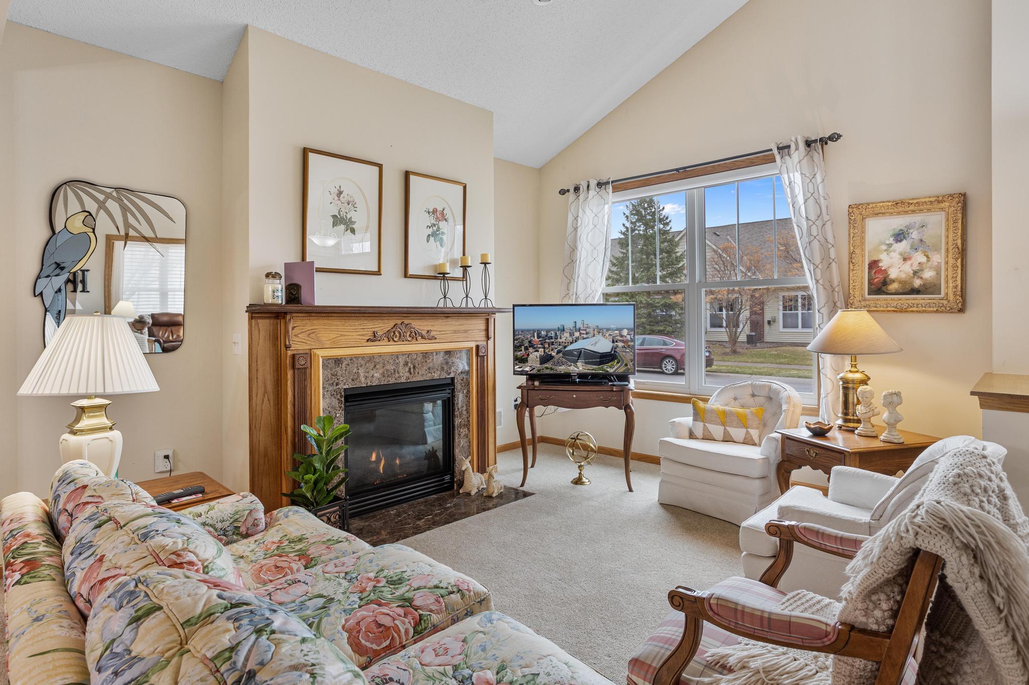 BRAND NEW windows (in the living room and sun room).