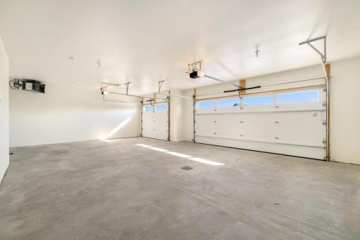 6252 85th Avenue S, Horace, ND 58047