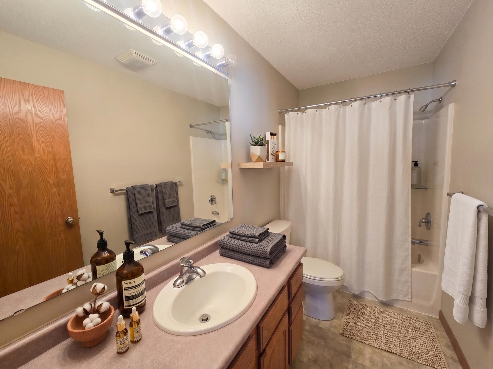 virtually staged bathroom.jpg