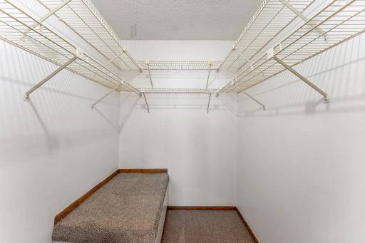 11111 Drake Street NW, Coon Rapids, MN 55433