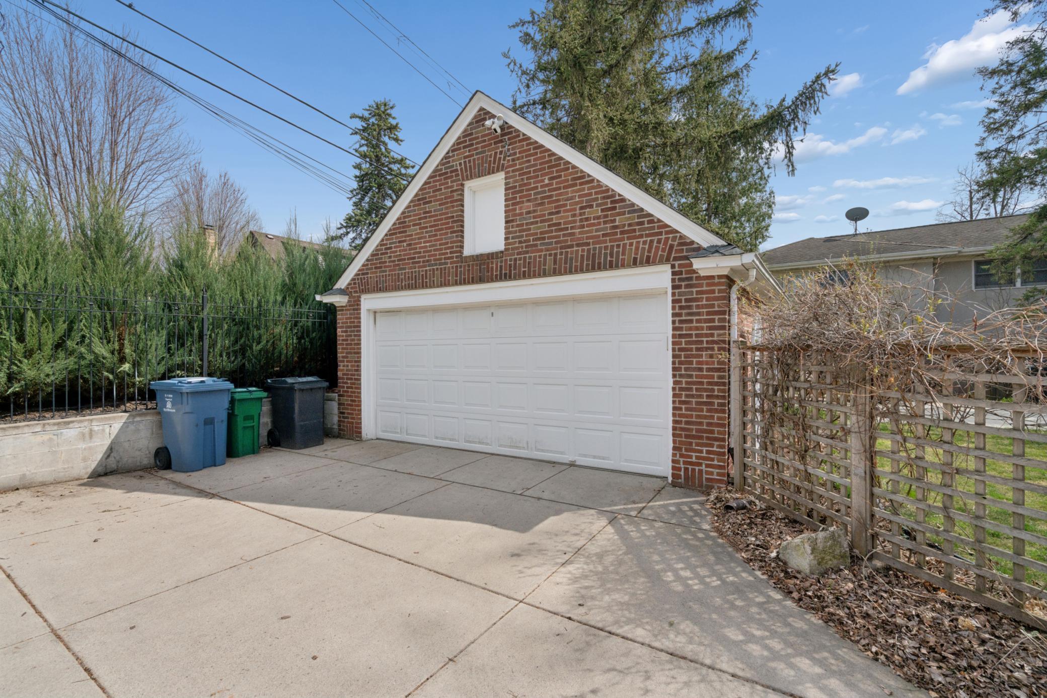 2 Car Garage