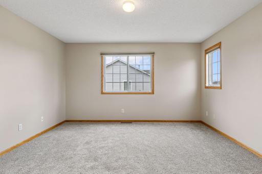 3200 Juniper Circle, D, Woodbury, MN 55125