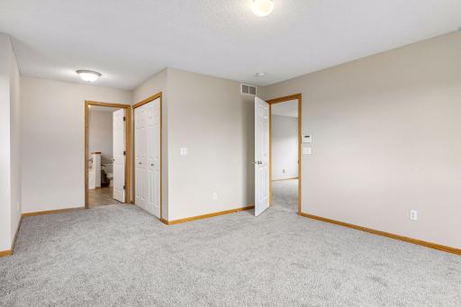 3200 Juniper Circle, D, Woodbury, MN 55125