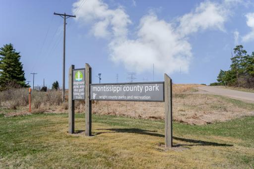 Montissippi County Park - only 1.2 miles away!