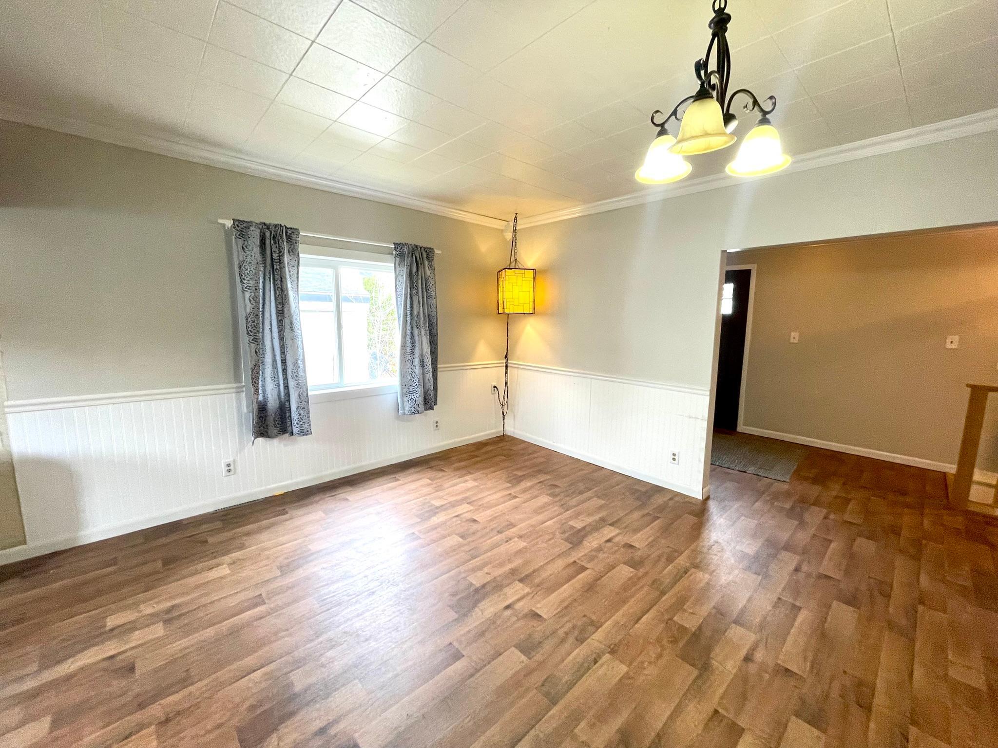 Spacious LR / DR area