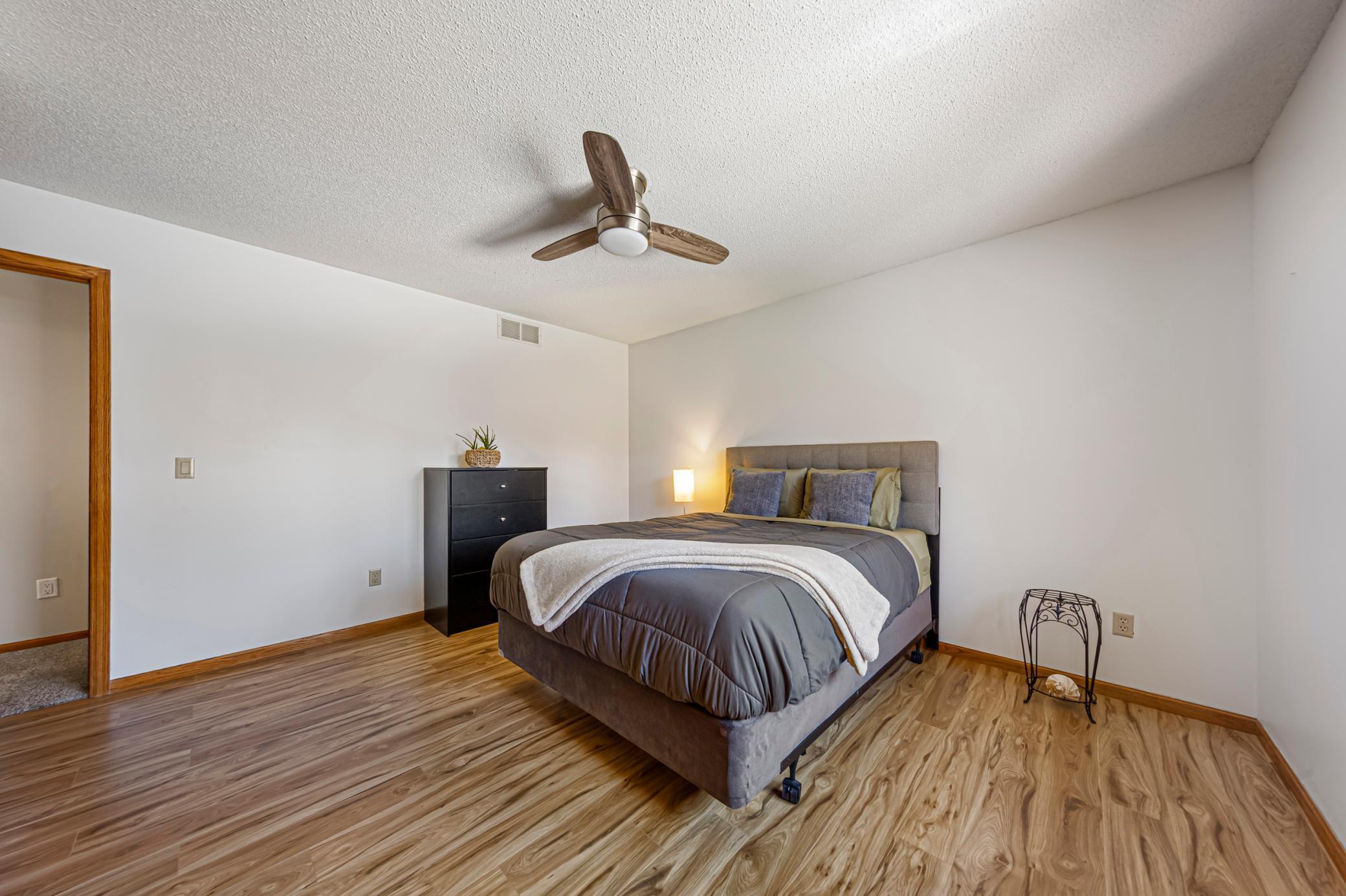 Upper Level Bedroom3.jpg