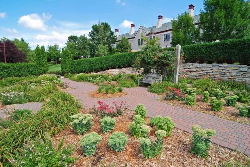 4351 Parklawn Avenue - Spacecrafting - 0039.jpg