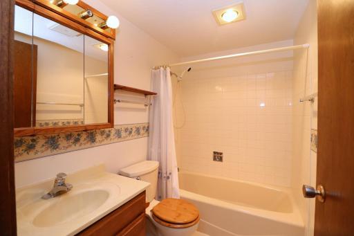 14873 Pixie Point Circle SE, Prior Lake, MN 55372