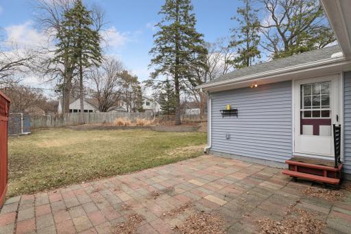 1947 Yorkshire Court, Saint Paul, MN 55116