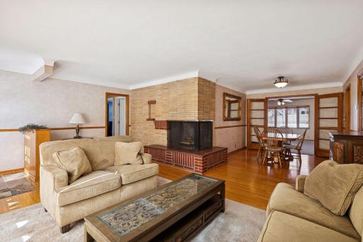 1947 Yorkshire Court, Saint Paul, MN 55116