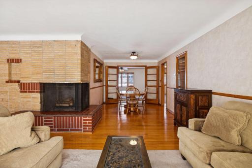 1947 Yorkshire Court, Saint Paul, MN 55116