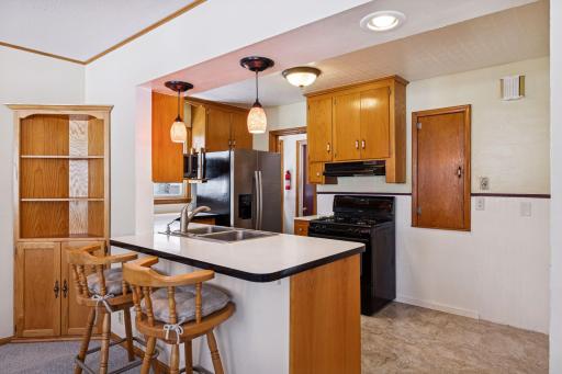 1947 Yorkshire Court, Saint Paul, MN 55116