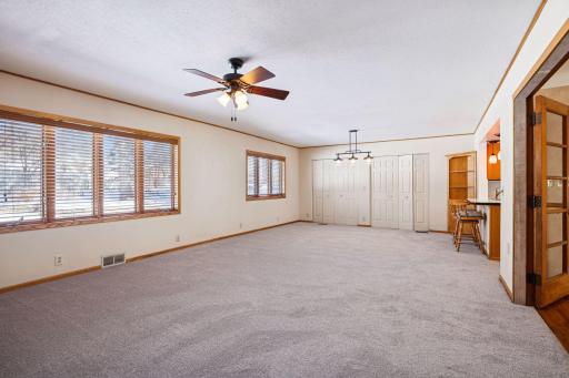 1947 Yorkshire Court, Saint Paul, MN 55116