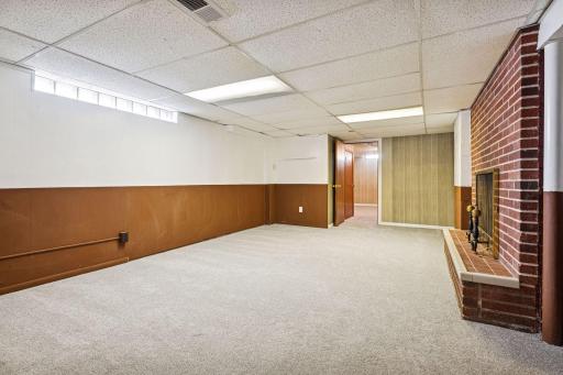 1947 Yorkshire Court, Saint Paul, MN 55116