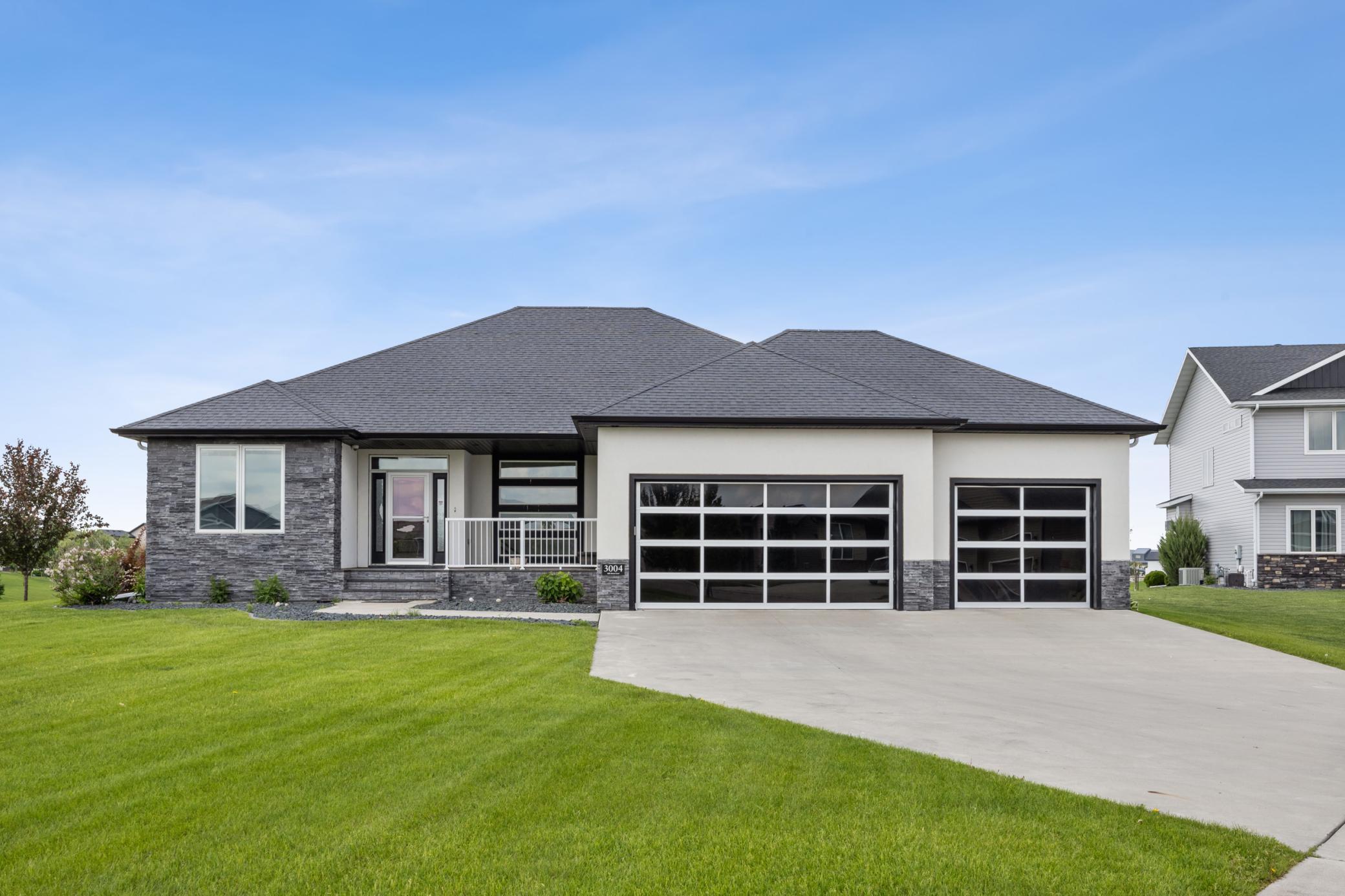 3004 6th St E West Fargo