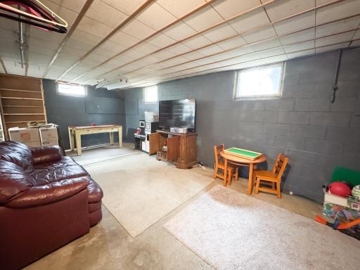 906 S Whitford Street, Fergus Falls, MN 56537