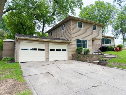 906 S Whitford Street, Fergus Falls, MN 56537