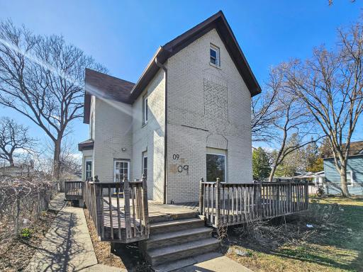 609 3rd Street NE, Little Falls, MN 56345